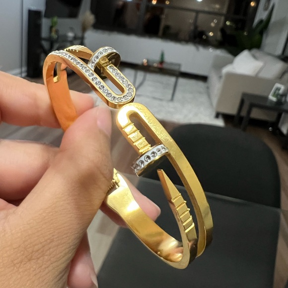 Gold bangle - Picture 7 of 7